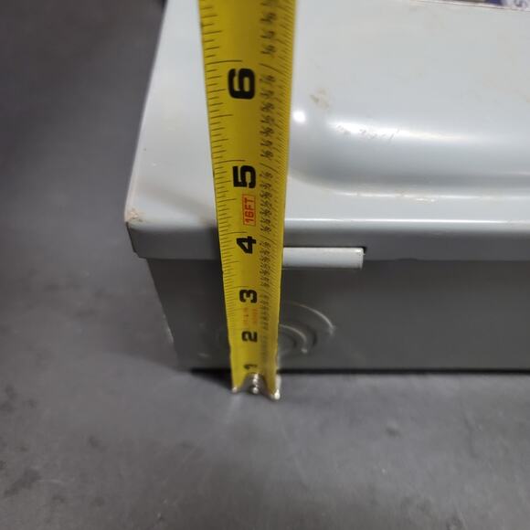 Square D D222N Safety Switch 60 AMP 240 V.A.C Phase 3 Fuse box UNUSED - Picture 4 of 13